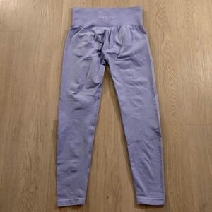 NVGTN Seamless Contour Leggings  Color: Periwinkle Size: L